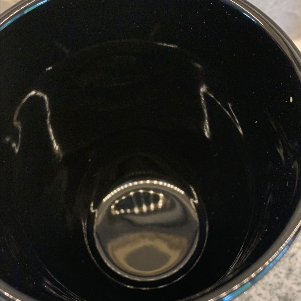 Caesars Windsor Black Mugs Set with playing cards. B6 - Picture 3 of 7